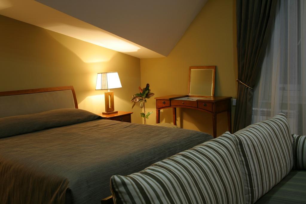 Light House Hotel Batumi Luaran gambar