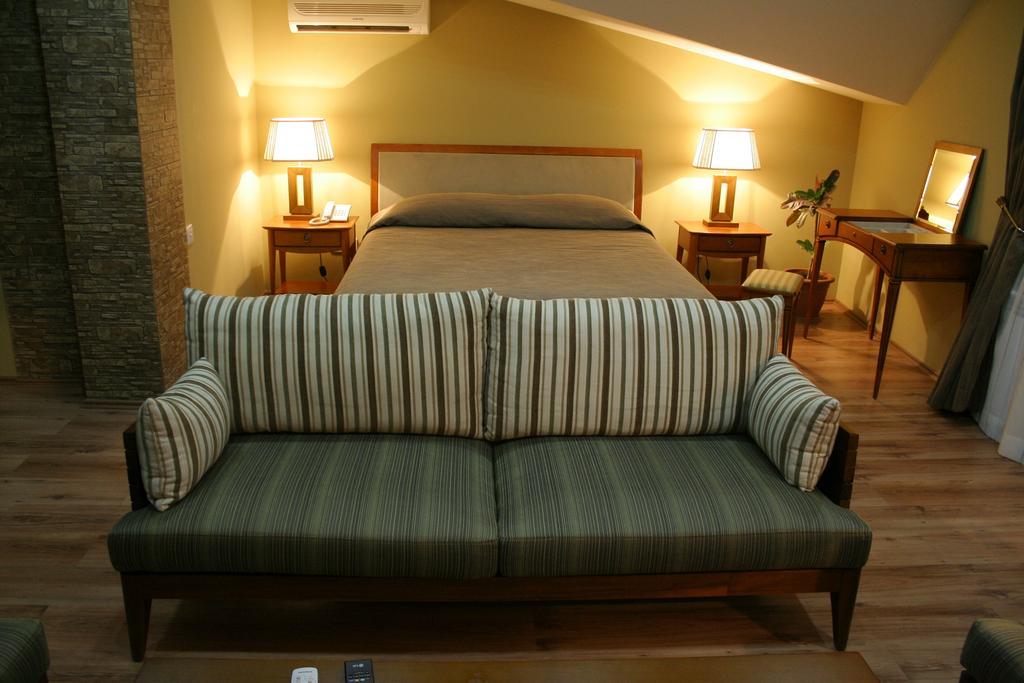 Light House Hotel Batumi Luaran gambar