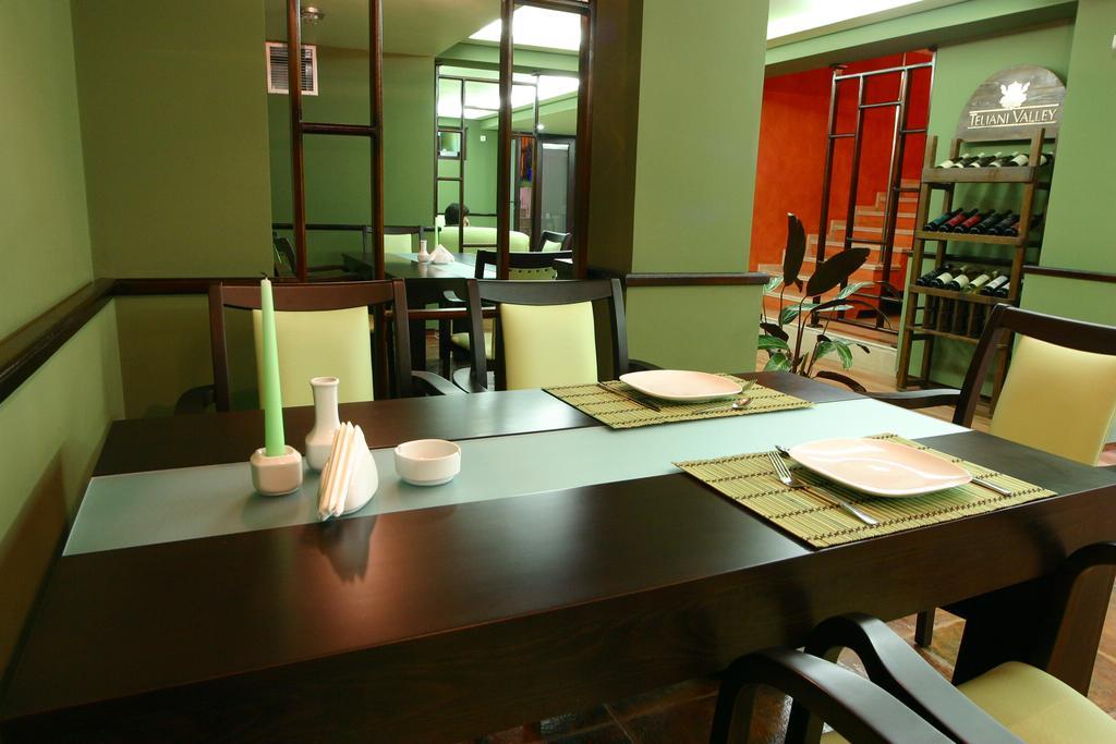 Light House Hotel Batumi Luaran gambar